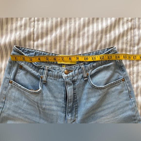 Circus NY Women’s High Waisted Ripped Wide-Leg 90s Baggy Jeans - Picture 8 of 16